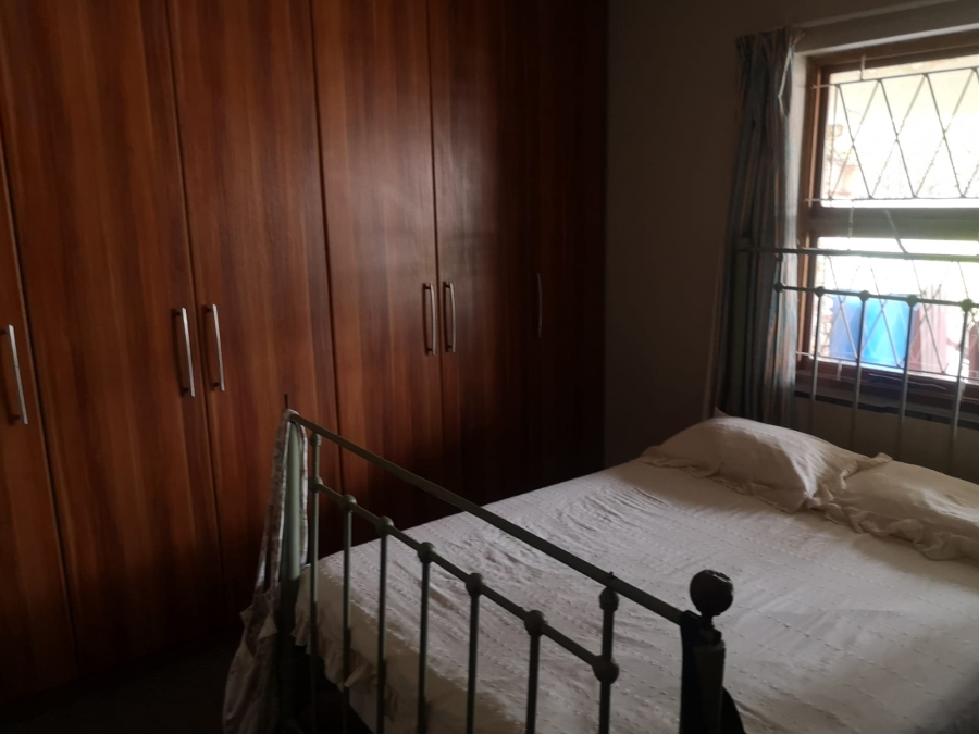 5 Bedroom Property for Sale in Despatch Central Eastern Cape